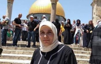 الكاتبة لمى خاطر في رحاب الأقصى (أرشيف)