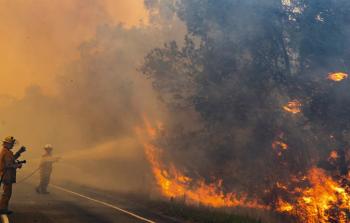 مشهد من حرائق أستراليا الممتدة