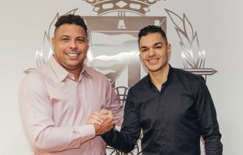 لاعب الوسط الدولي الفرنسي حاتم بم عرفة