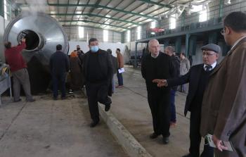 صورة جانبية من افتتاخ خط انتاج الكومبوست