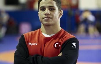 المصارع الفلسطيني الشاب علي أبو رميلة