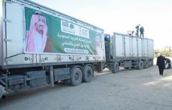 شاحنات لحوم الهدي أثناء دخولها القطاع