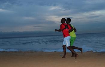 السنغال.. تدابير كورونا تشلّ الحياة في داكار (الأناضول)