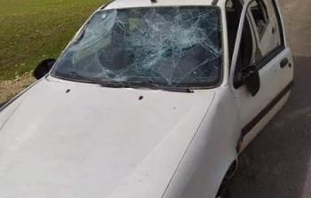 آثار تحطم سيارة المواطن منذر أبو عليا (مواقع التواصل)