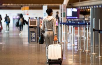 مطار أمريكي (أ ف ب)