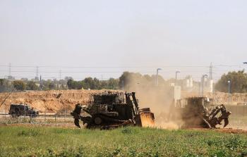 توغل جرافات الاحتلال شرق خانيونس (أرشيف)