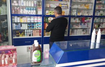 جانب من الجولة الخاصة بوزارة الاقتصاد والجهات الأخرى لضبط حركة الأسواق