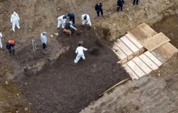 دفن ضحايا كورونا (أرشيف)