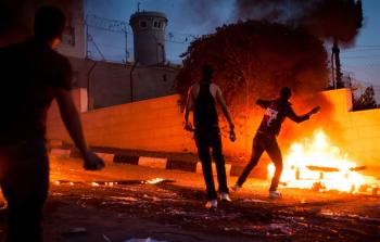 مواجهات بين شبان فلسطينيين وجنود الاحتلال (أرشيف)