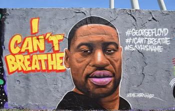 الأمريكي جورج فلويد الذي قتل على يد الشركة وأثار مقتله موجة احتجاجات واسعة