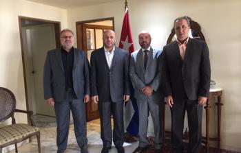 وفد من حماس يلتقي السفير الكوبي بـ بيروت