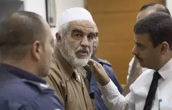 الشيخ رائد صلاح في إحدى جلسات محاكماته (أرشيف)