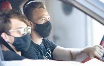 3- آرثر يعود إلى برشلونة.jpg