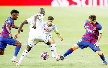 1-كشف عن مدى خطورة إصابة ميسي.jpeg