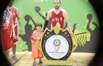 1 - ثائر عيسى .. مجنون الرميات الثلاثية وملك كرة السلة2.jpg