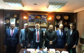 جانب من لقاء قيادتي حركة حماس وفتح في اسطنبول