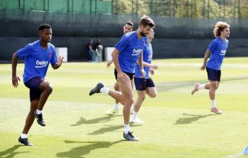 فاتي خلال تدريبات برشلونة