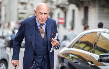 بيبه مودينيزه الرئيس السابق للمجلس الوطني للموضة الإيطالية