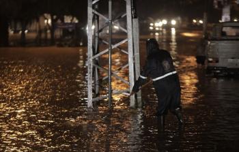 جانب من أمطار هطلت على القطاع