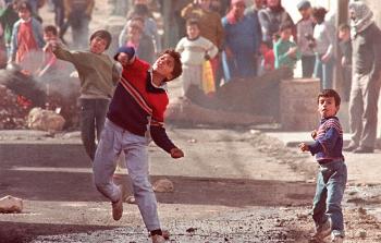 انتفاضة الحجر الفلسطينية (أرشيف)