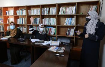 جانب من إحدى الدروس في المراكز التعليمية الخاصة