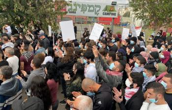 صورة من تظاهرات المواطنين في الداخل المحتل ضد الجريمة وشرطة الاحلتال