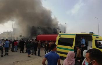 صورة من دخان المصنع المحترق