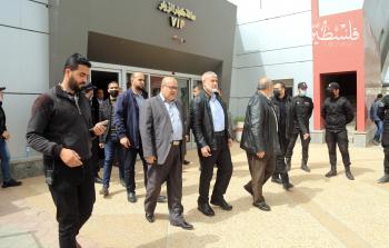 وفود الفصائل تتوجه للقاهرة عبر معبر رفح (تصوير: رمضان الأغا)