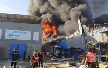 الدفاع المدني يواجه صعوبات في السيطرة على الحريق