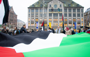 العشرات شاركوا في الوقفة التضامنية