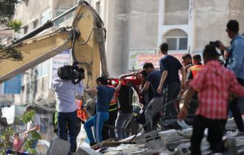 الدفاع المدني يواصل انتشال الشهداء والمفقودين