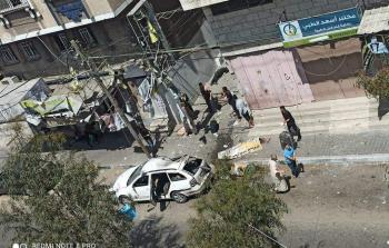 جانب من أحد استهدافات الاحتلال الإسرائيلي للمدنيين في قطاع غزة صباح اليوم