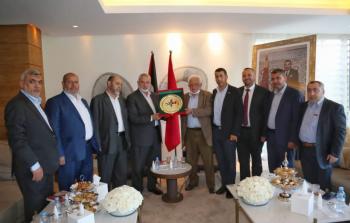 هنية خلال استقباله عدد من ممثلي الفعاليات المغربية