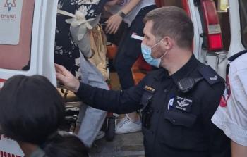 نقل الشابة أصالة القاسم إلى المستشفى بعد تعرضها لإصابة خلال اعتقالها والاعتداء عليها