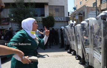غضب واسع بعد اغتيال السلطة بنات
