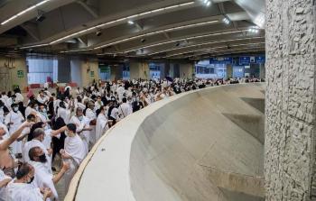 جانب من رمي الحجاج للجمرات