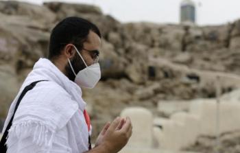 أحد الحجيج على صعيد عرفات ( وكالات)