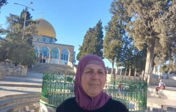 صباح ابو صبيح بالقرب من الكأس أمام المصلى القبلي