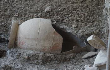 جرة أثرية عثر عليها علماء أتراك (الأناضول)