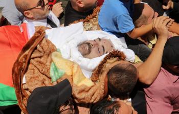 تشييع جثمان الناشط بنات (أرشيف)