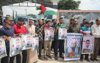 جانب من الوقفة الرافضة لسياسة الاعتقال السياسي (الأناضول)