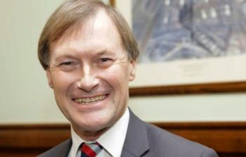 النائب البريطاني المحافظ ديفيد أميس