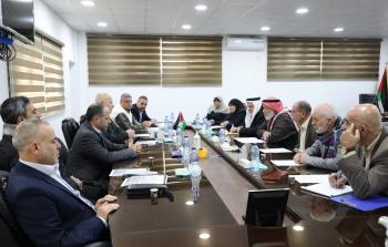 جانب من لقاء التشريعي مع وزارة الداخلية