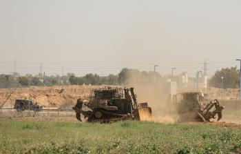 توغل جرافات إسرائيلية شرق القطاع (أرشيف)