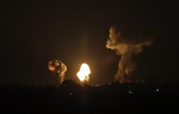 جانب من قصف الاحتلال غرب خان يونس (الفرنسية)