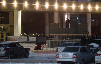 عناصر شرطة تنتشر في ألماتي (تصوير: الأناضول)