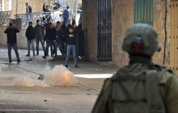 تتسع رقعة المواجهات وتشتد رداً على جرائم الاحتلال ضد الفلسطينيين (صورة أرشيفية)