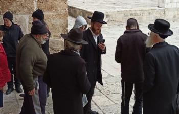 صورة حية من اقتحام باحات المسجد الأقصى (تصوير: القسطل)