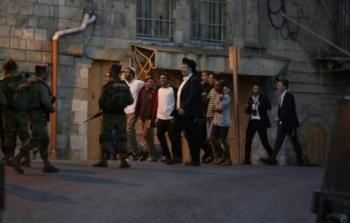 المستوطنون يواصلون اقتحام كفر الديك بمشاركة قوات الاحتلال ويعتدون على الأهالي (صورة أرشيفية)