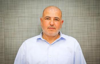 القيادي السابق في الجبهة الديمقراطية عصمت منصور